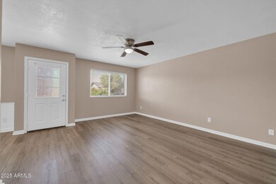 9639 W Cinnabar Ave-6