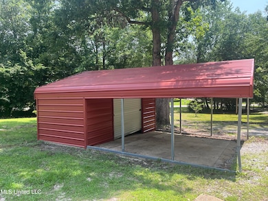 Exterior 6