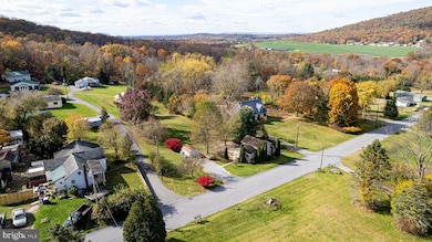 10192 Calimer Dr, Waynesboro, PA 17268 - photo 3