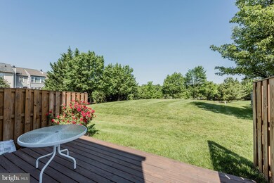 7912 Brightwind Ct, Ellicott City, MD 21043 - photo 4