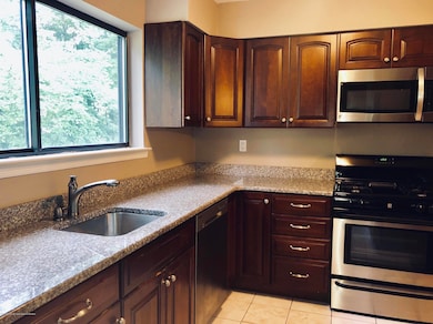 33 Front Ct, Old Bridge, NJ 08857 - photo 5