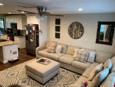 4307 Delhi St, Houston, TX 77022 - photo 4