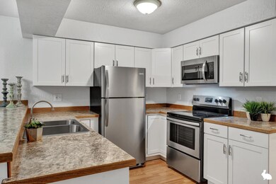 14_Kitchen