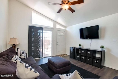 525 N May unit 10, Mesa, AZ 85201 - photo 4