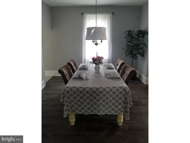 517 Billings Ave, Paulsboro, NJ 08066 - photo 4