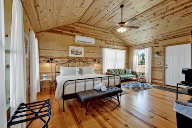 South Cabin