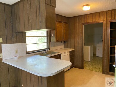 1711 Waverly Dr, Texarkana, TX 75501 - photo 4