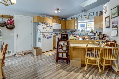 7-web-or-mls-1795 NE Mark Ct - Bend-7
