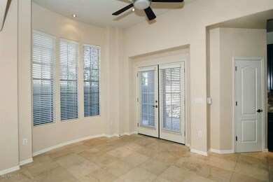 4430 N 22nd St 3 Phoenix AZ-large-017-Br