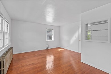 17 College Ave unit 2FL, Poughkeepsie, NY 12603 - photo 3