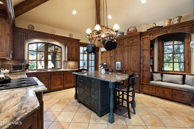 388_elkhorn_summer_interior_kitchen_a