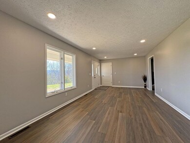 06_living_room_another_another