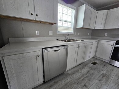 5371 Tamarac Ln unit 298, White Lake, MI 48383 - photo 6