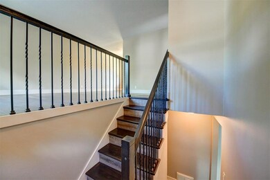 3139 Pebble Dr SW, Cedar Rapids, IA 52404 - photo 5