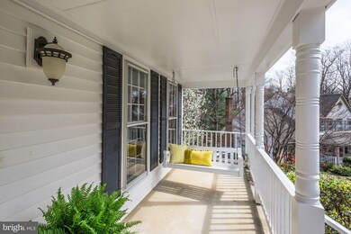 1566 Harpers Cove Ln, Reston, VA 20194 - photo 3
