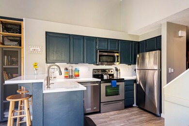 464 N Hwy 143 B301-7