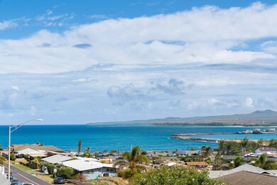 471 Liholiho St unit 13, Wailuku, HI 96793 - photo 2