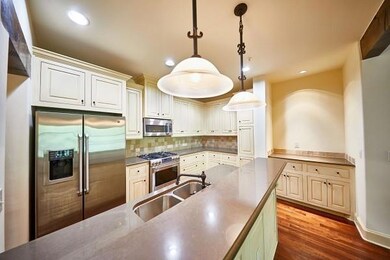 2510 N Henderson Ave unit 10, Dallas, TX 75206 - photo 2