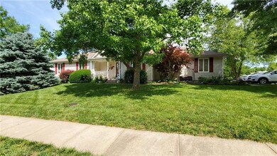 302 Toucan St, Raymore, MO 64083 - photo 3