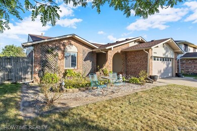 36876 Aaron Ct, Sterling Heights, MI 48312 - photo 3