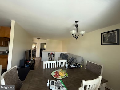 744 E Green St, Allentown, PA 18109 - photo 6