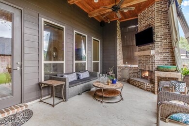 802 S Beau Pre-6
