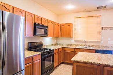 elitus-photography-16139-N-171st-Lane-5