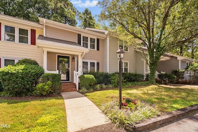 1524 Edgeside Ct, Raleigh, NC 27609 - photo 4