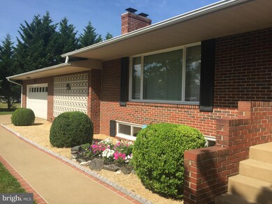 8555 Cardinal Ln, White Plains, MD 20695 - photo 3