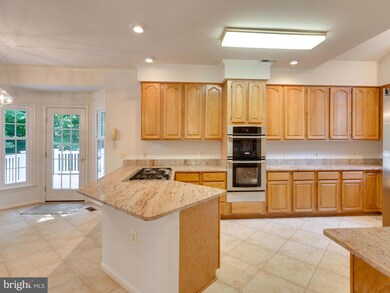 4224 Kersey Cir, Dumfries, VA 22025 - photo 7