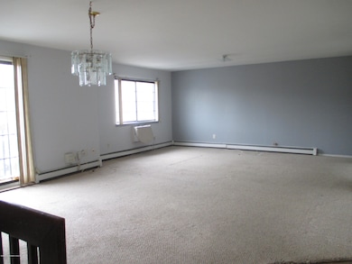 84 Daffodil Ln unit A, Staten Island, NY 10314 - photo 3