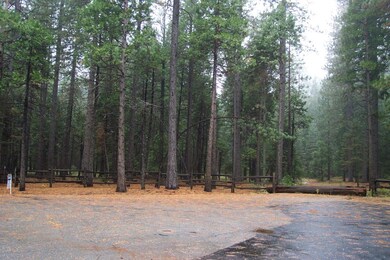 Level, Private on Paved Cul-de-Sac