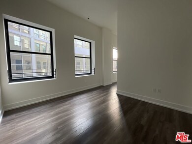 727 W 7th St unit 1122, Los Angeles, CA 90017 - photo 2