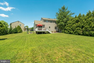 143 Hedgerow Dr, Souderton, PA 18964 - photo 5