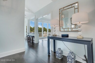 633 Steamboat Rd unit 4, Greenwich, CT 06830 - photo 2