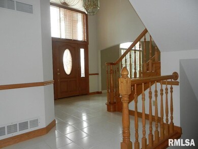 4410 Forest Rd, Davenport, IA 52807 - photo 3