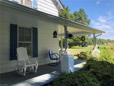 5902 Davis Mill Rd, Greensboro, NC 27406 - photo 4