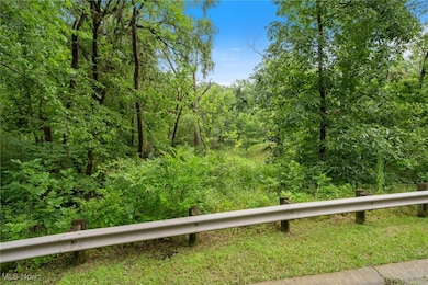 17660 Egbert Rd, Walton Hills, OH 44146 - photo 2