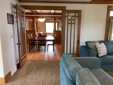 2325 Hillcrest Dr SE, Cedar Rapids, IA 52403 - photo 7