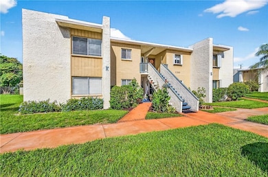 1310 NE 14th Ct unit K19, Jensen Beach, FL 34957 - photo 2