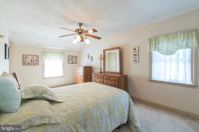 217 Flintlock Rd, Drexel Hill, PA 19026 - photo 5