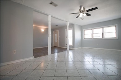 2836 Glenbrook Dr, Gretna, LA 70056 - photo 2