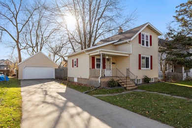 817 W Packard St, Appleton, WI 54914 - photo 2