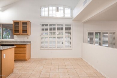 Eat-In Kitchen