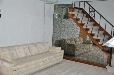 15 Northumberland St, Springfield, MA 01109 - photo 6