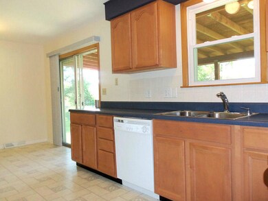 #4-kitchen