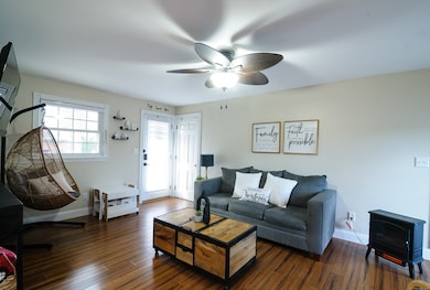 161 Birchfield Dr, Waterbury, CT 06705 - photo 4