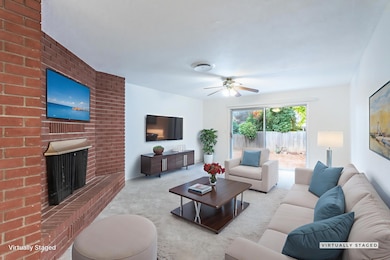 IMG_4324-HDR - Living Room - Standard -