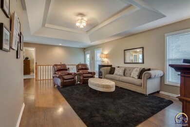 4707 SW Misty Harbor Dr, Topeka, KS 66610 - photo 5