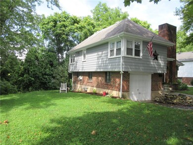 Large side yard
